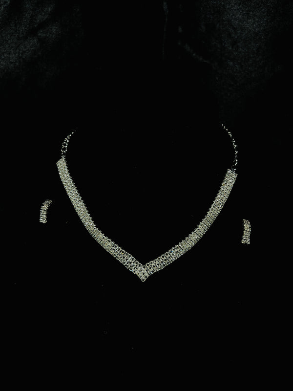 Classic Silver Sparkle Necklace Set