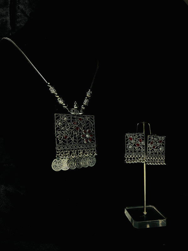Oxidized Silver Necklace With Red Accents And Earrings Set