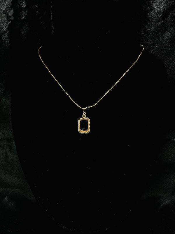 Royal Black Stone Pendant Necklace